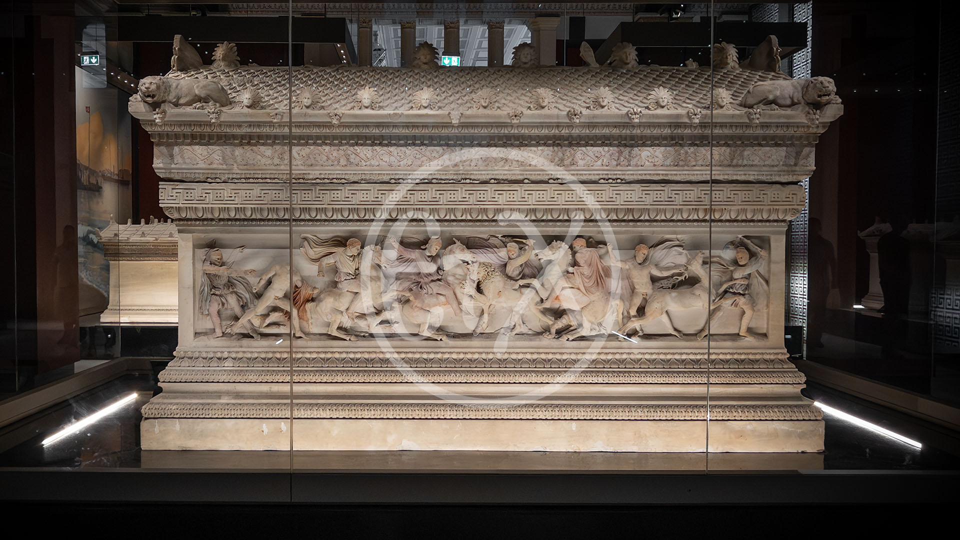 Alexander Sarcophagus: Lion Hunt - Σαρκοφάγος του Μεγάλου Αλεξάνδρου: Σκηνή Κυνηγιού Λιονταριού