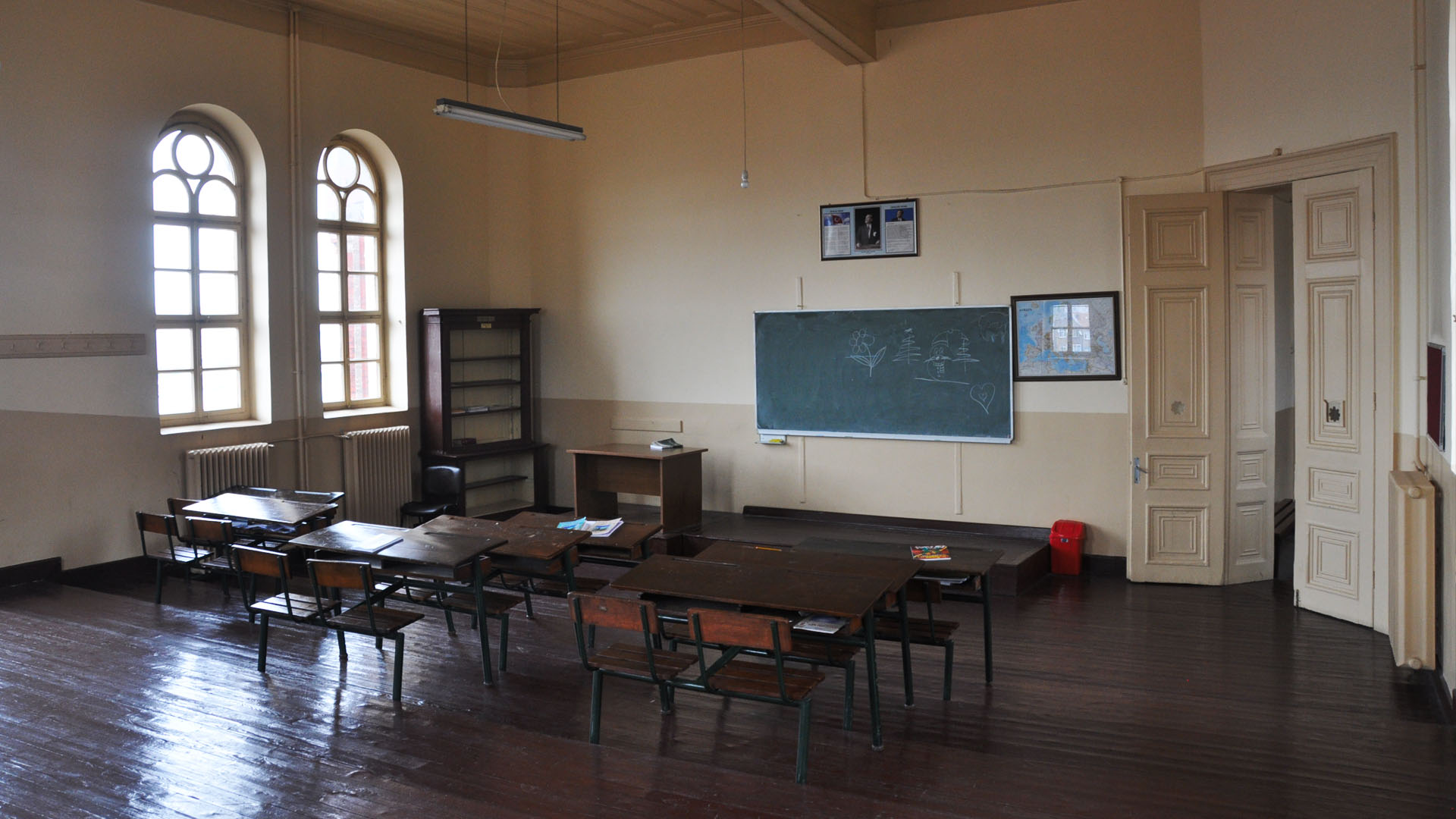 Inside a Historic Classroom at the Phanar Greek Orthodox College - Μεγάλη του Γένους Σχολή, Κωνσταντινούπολη
